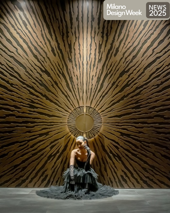 Alchymia Helios Door Carousel